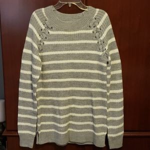 SO sweater long sleeve gray with white stripes